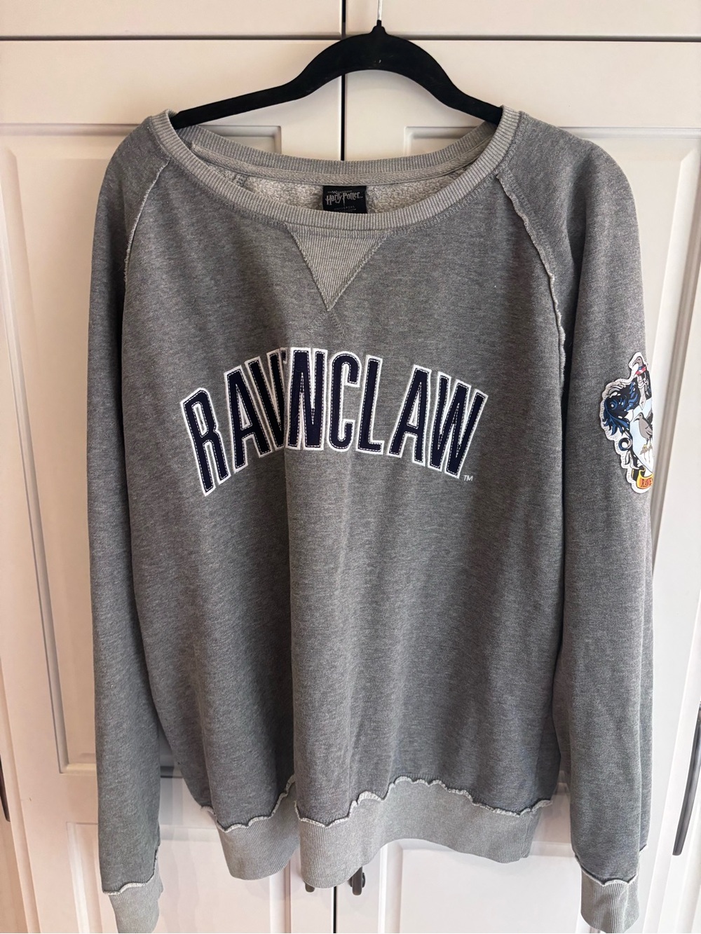 Harry Potter Ravenclaw Grey Crewneck Sweatshirt xl universal studios embroidered